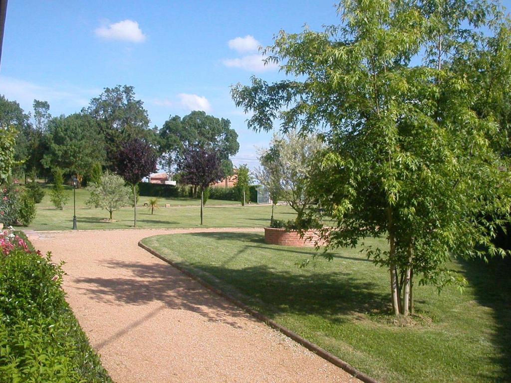 Hotel L'Oustal Du Lauragais Labastide-Beauvoir Zewnętrze zdjęcie